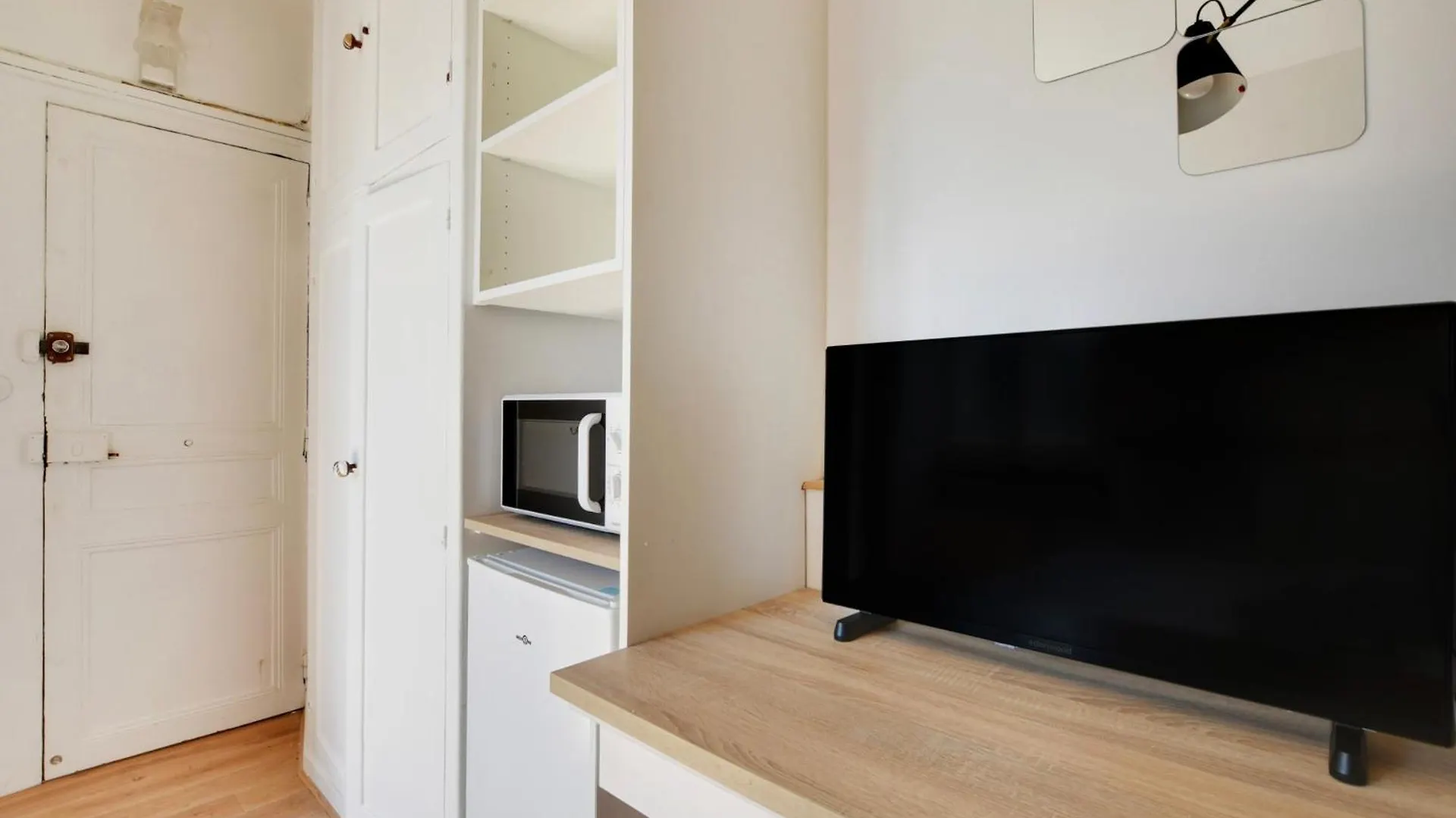 Marais - Rosiers Charming Apartment 2 Peoples Paris