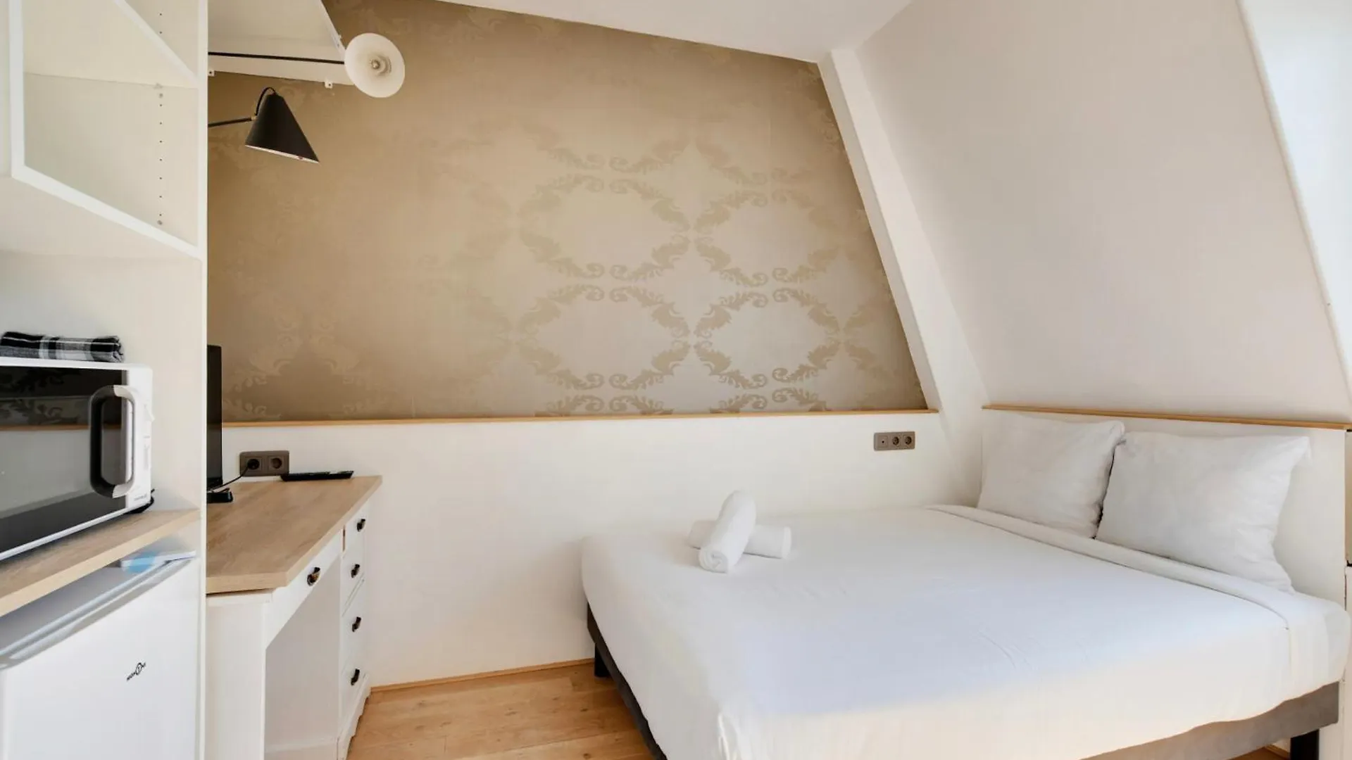 Marais - Rosiers Charming Apartment 2 Peoples Paris