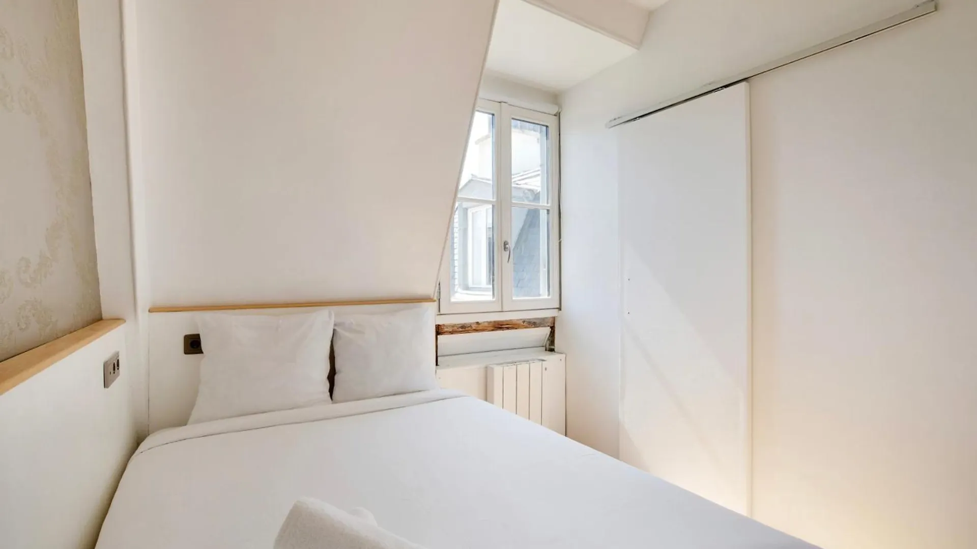 Marais - Rosiers Charming Apartment 2 Peoples Paris